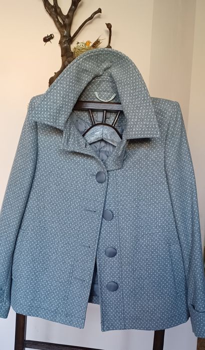 Жіноче пальто Castro підходить для вагітних