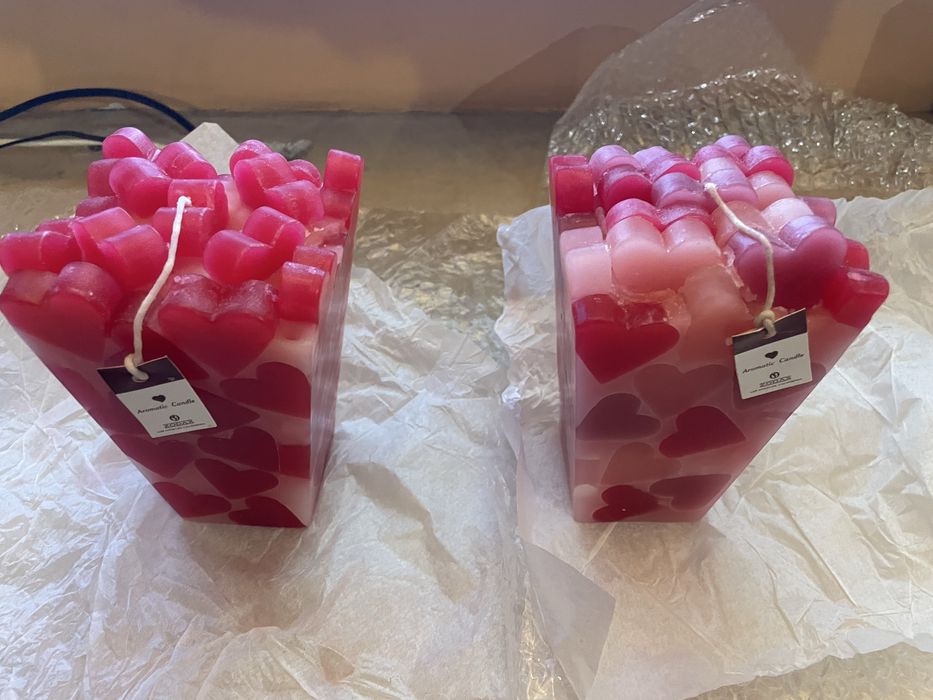 Velas novas pergumadas com  corações muito bonitas