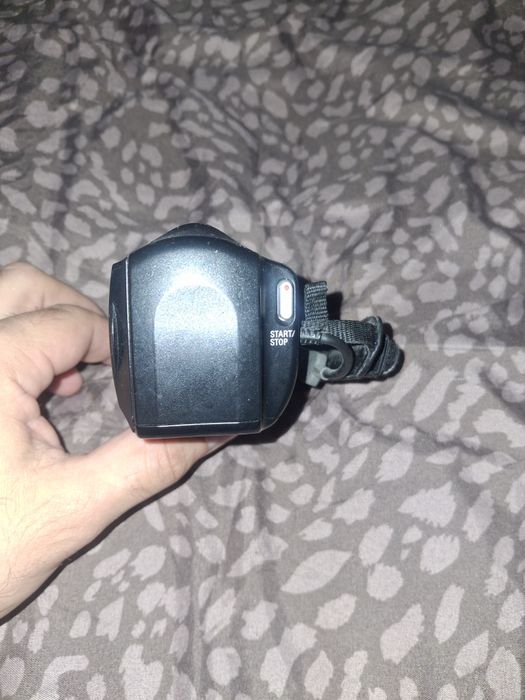 Відеокамера Sony HDR - CX 240E
