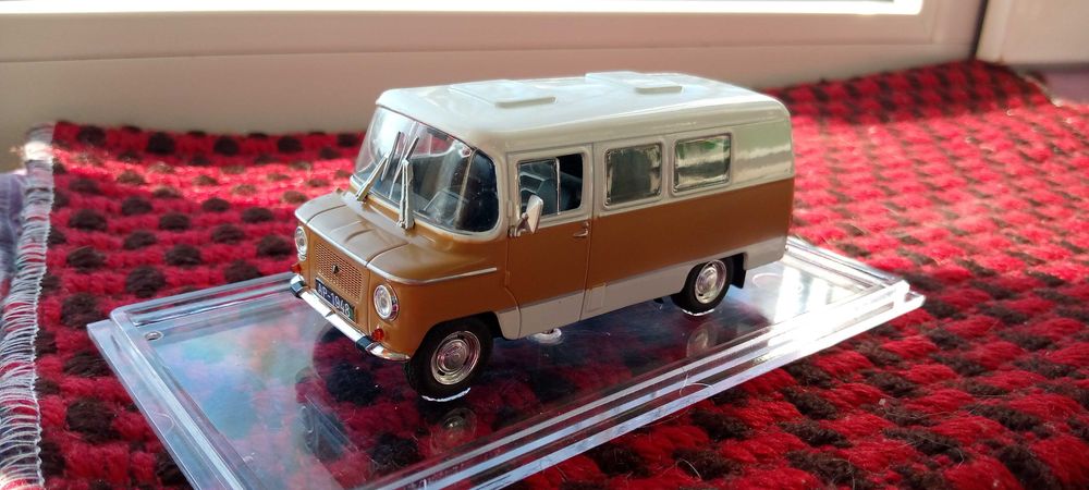 Модель 1:43 НИСА-521