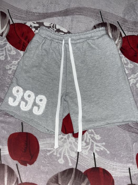 Шорти 999yessirskiii,розмір M