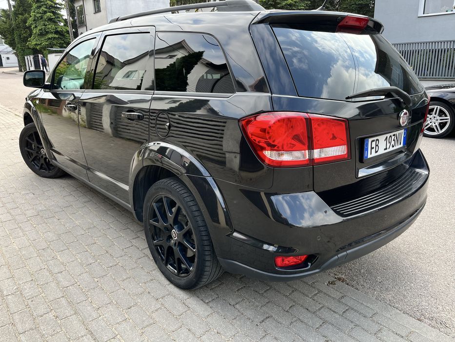 Fiat Freemont Black code Bezwypadkowy 11.2015 4x4 felga 19’ alpine kamera,7miejsc 187tys km