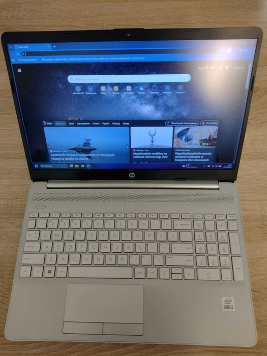 Laptop HP 15 cali, i3 10 gen, 8 gb ramu, 256 gb dysk ssd, ekran IPS, oryginalny win11, idealny stan