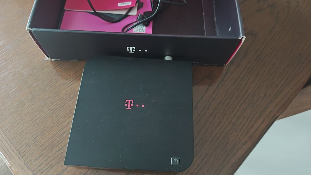Tv box T-Mobile Magenta KSTB6077