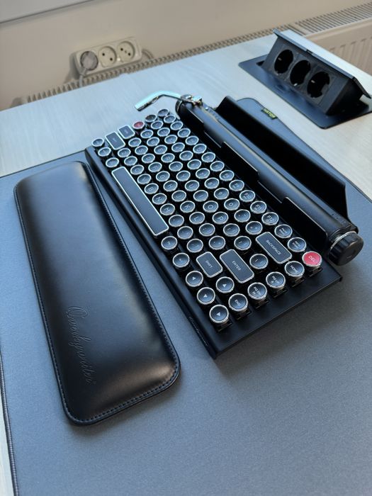 Qwerkywriter клавіатура друкарська