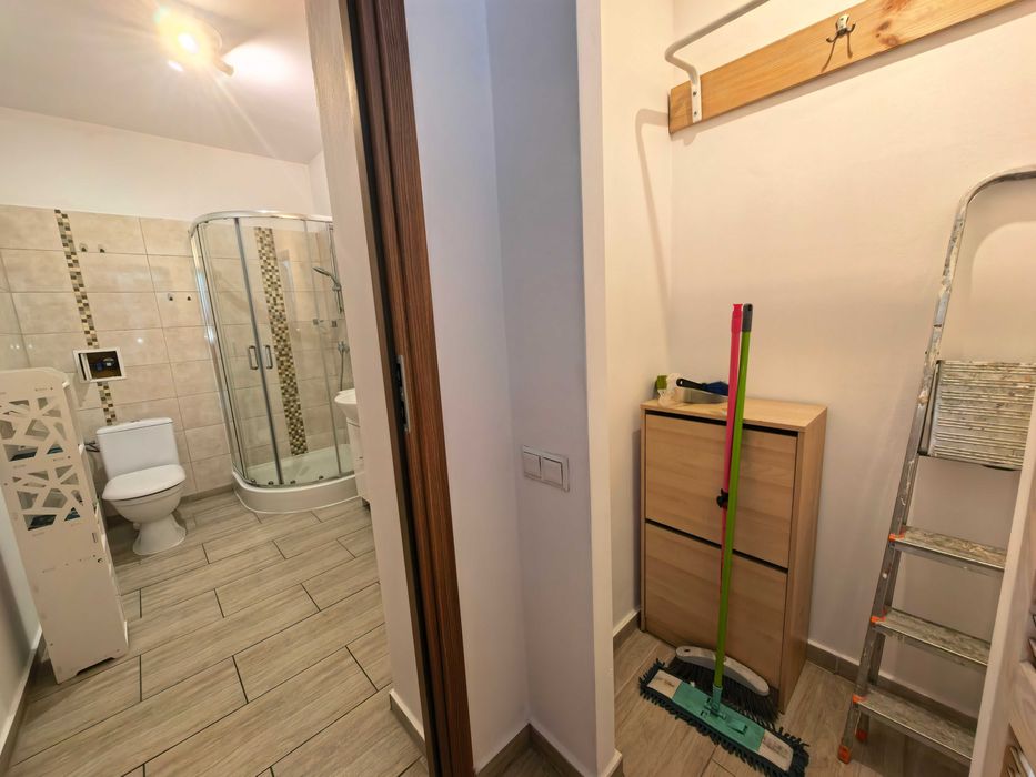 Wygodne ,dwupokojowe , umeblowane 40 m² , w zadbanej prywatnej kamienicy - More