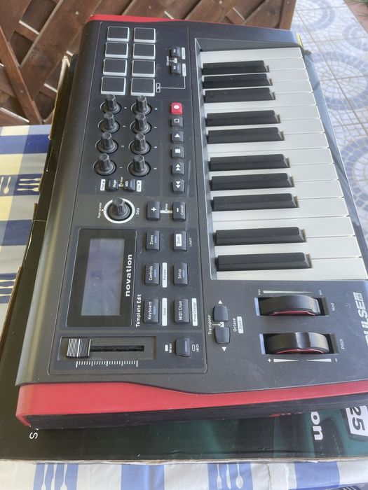 Novation Impulse 25