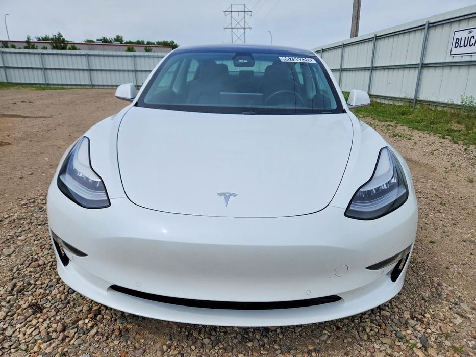 Tesla Model 3 2019, 54 тис. км - під замовлення з США