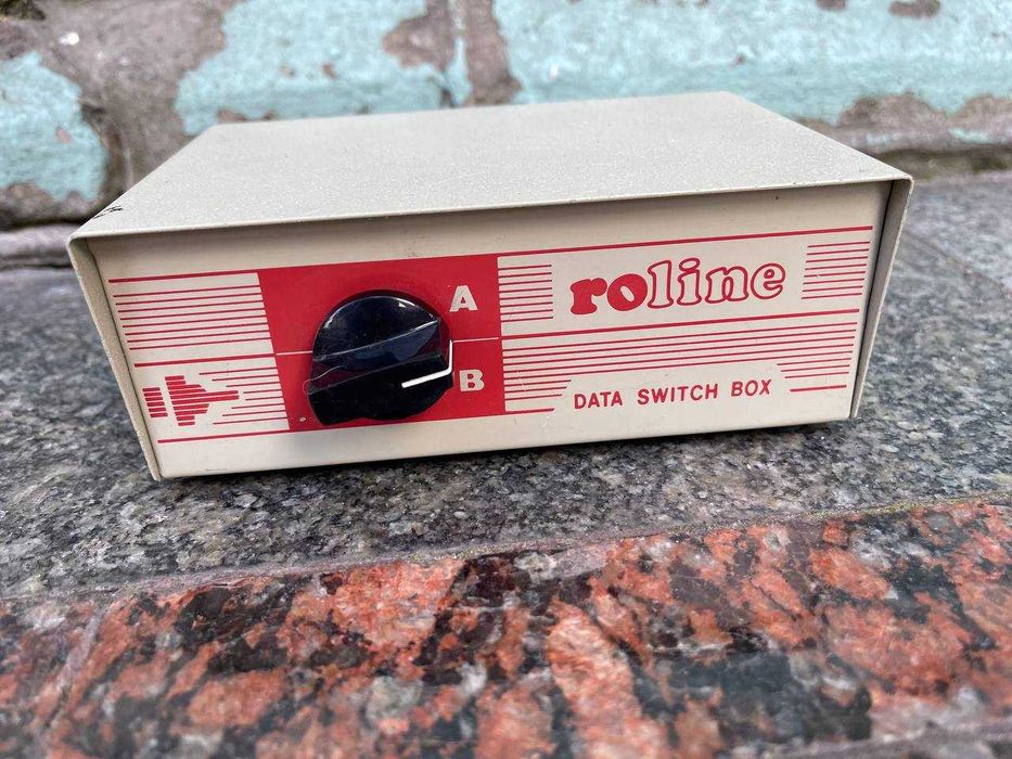 KVM-переключатель roline data switch box