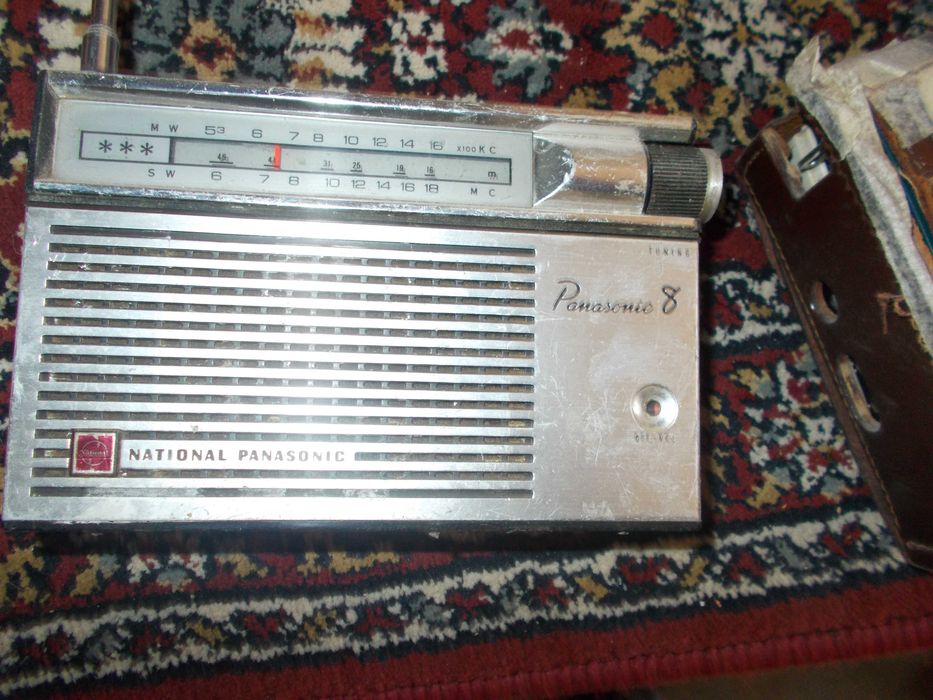 3 Rádio transistor National. Anos 70.