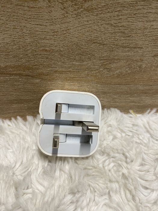 Wtyczka angielska z wejściem USB