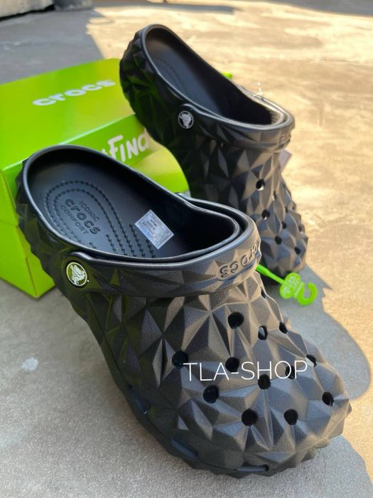 Стильні Crocs Classic Geometric Clog крокси жіночі/чоловічі
