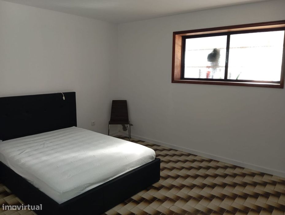 Quarto Individual em Moradia Isolada em Salreu