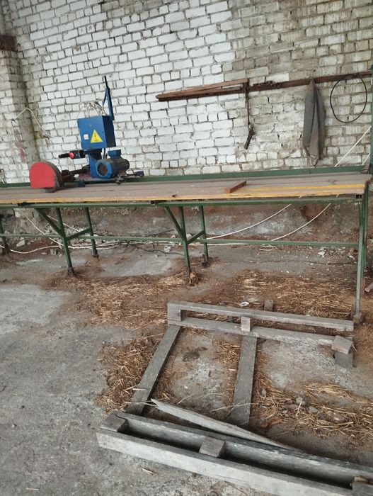 Продам три станки,для обрізання та торцування дошки