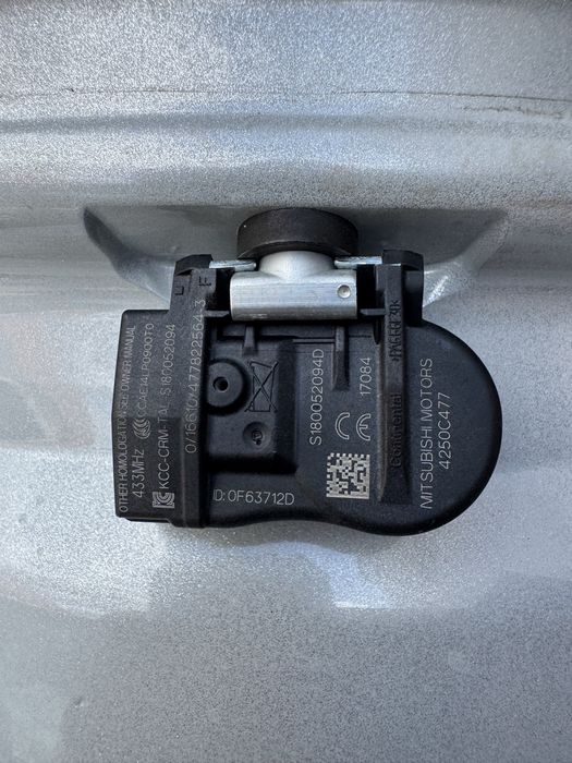 Felgi aluminiowe mitsubishy 6,5x16 et46 5x114,3