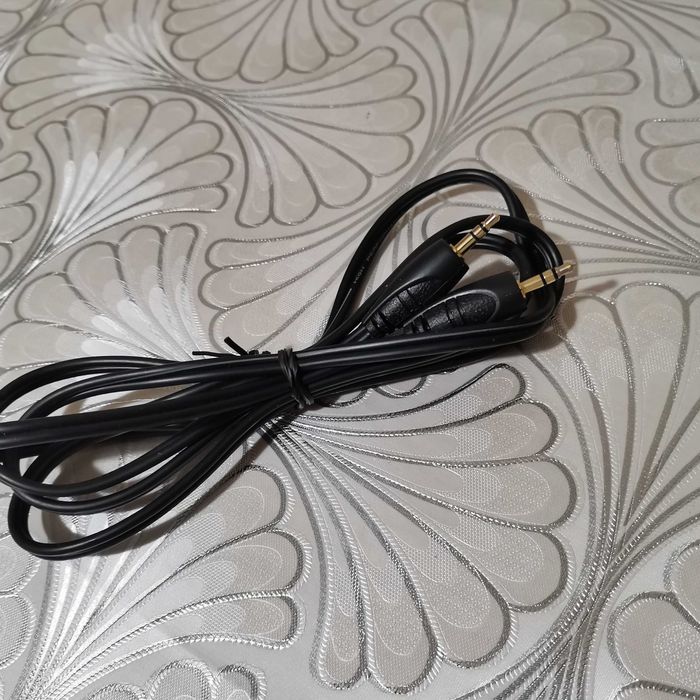 Кабель aux 1.5 м