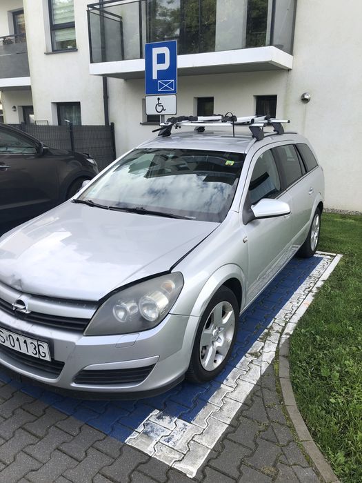 Opel Astra 1.9 CDTI  hak bagażnik dachowy