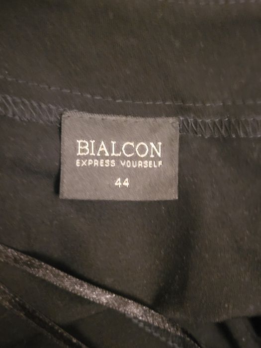 Sprzedam czarną sukienkę z tafty r.44 na uroczyste okazje