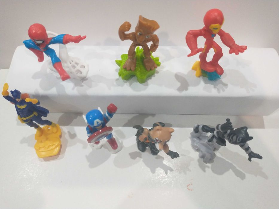 Figurki Kinder Marvel (7szt)