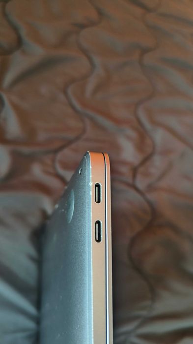 MacBook Air M1 16GB/256GB silver, bateria 93%