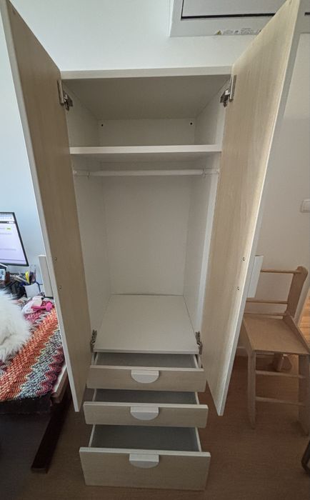 Roupeiro Ikea SMASTAD / PLATSA branco e bétula