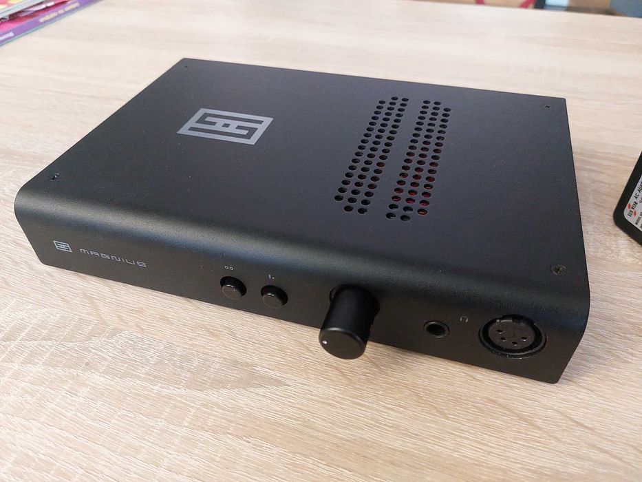 Schiit Magnius підсилювач для навушників