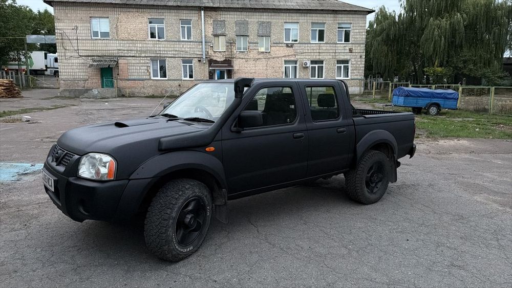 Nisan Navara D22