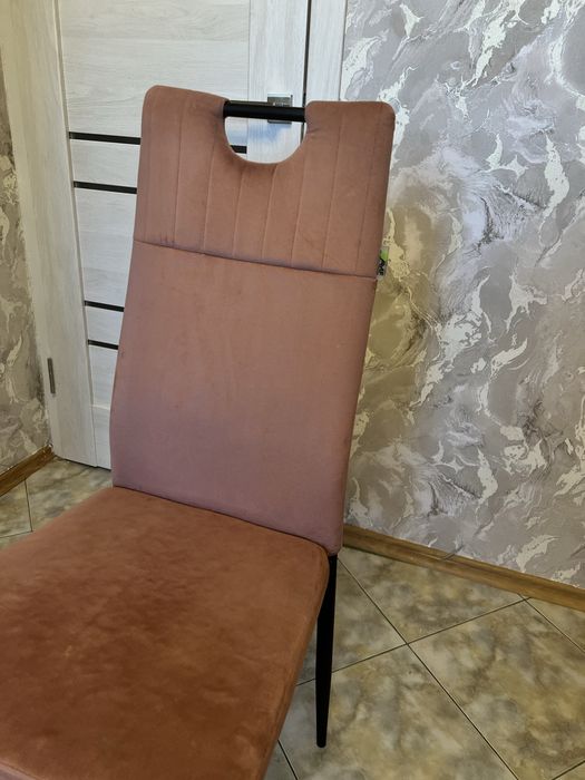 Терміново! Стілець, пудра