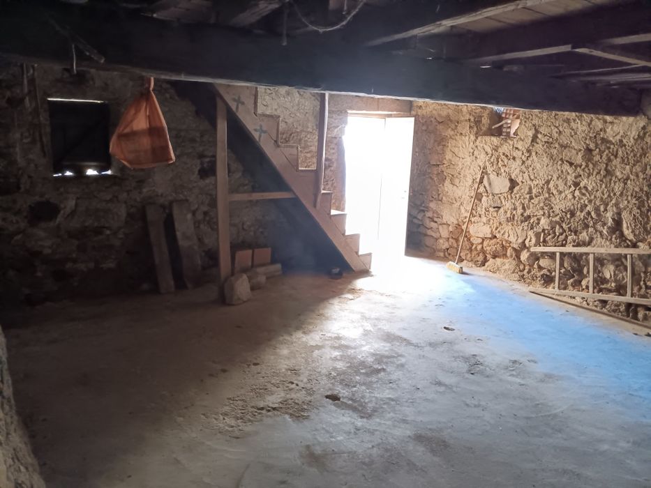 Casa rústica para reconstrução