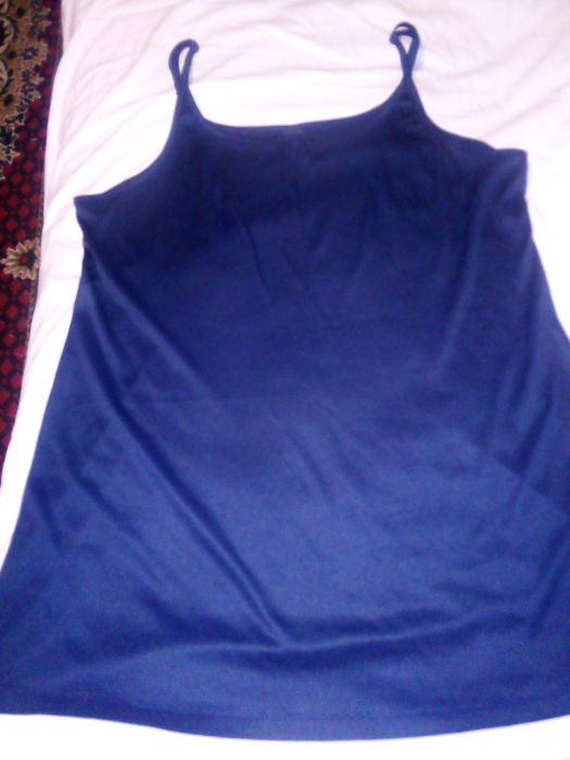 Продаю  вышиванку, юбку, брюки, перчатки, комбинации