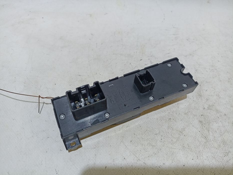 Comando / botão / interruptor vidros frente esquerdo FORD Focus II (DA