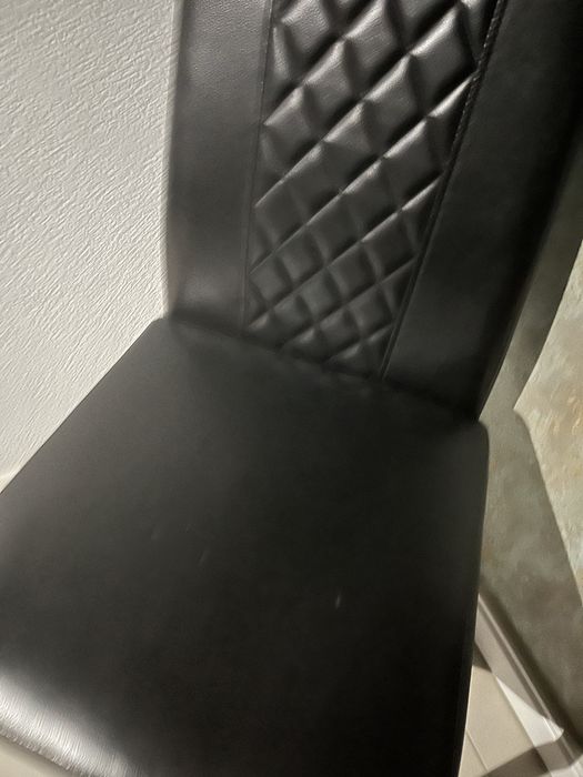 Cadeira muito confortavel cor preta