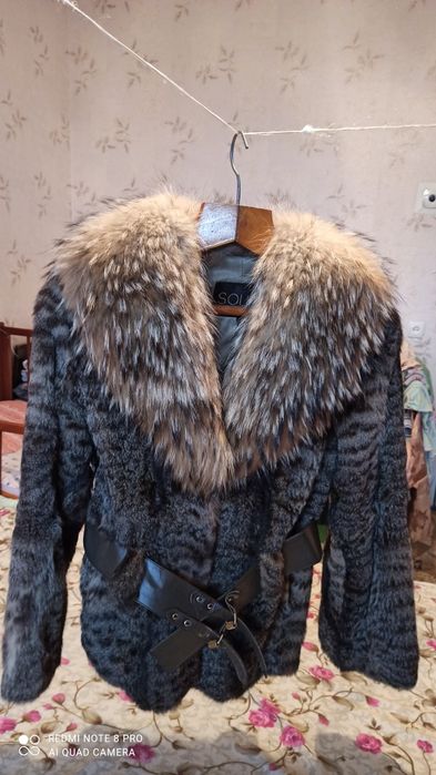 Натуральная шуба 44р.ТОРГкамышовый кот с енотом