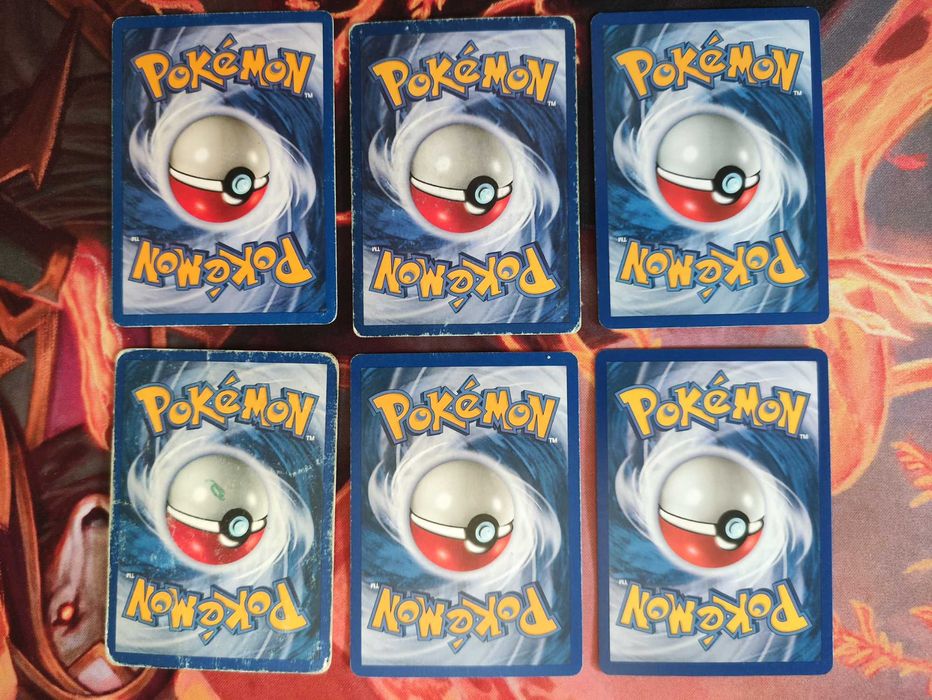 12 pokémons, 10 energias de água