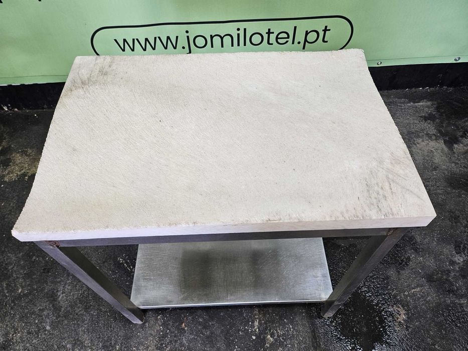 Bancadas em inox com cepo