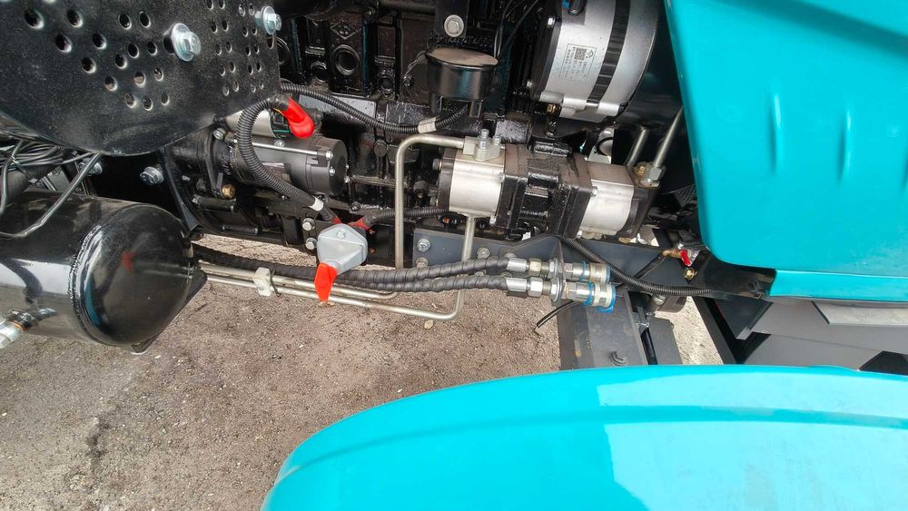 Трактор BULAT TE504R з кабіною Булат 504 з кондиціонером передні  гідровиходи
