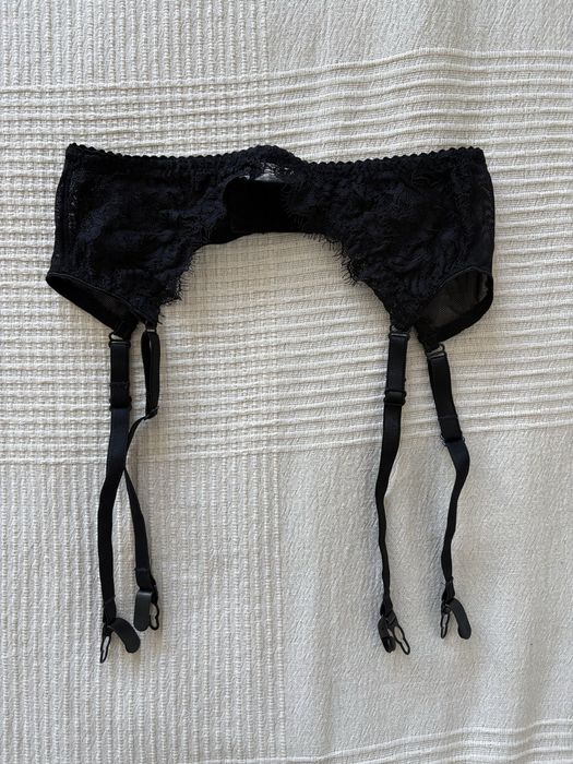 Czarny pas do pończoch handmade koronkowy XS