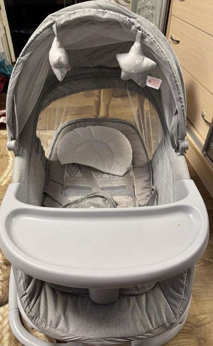 Заколисуючий центр-шезлонг Mastela 4 в 1.