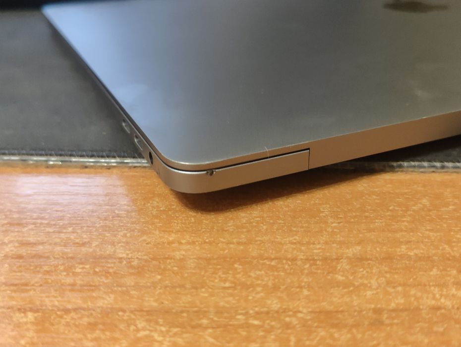 MacBook Pro 16 2019 i9 16gb/1TB