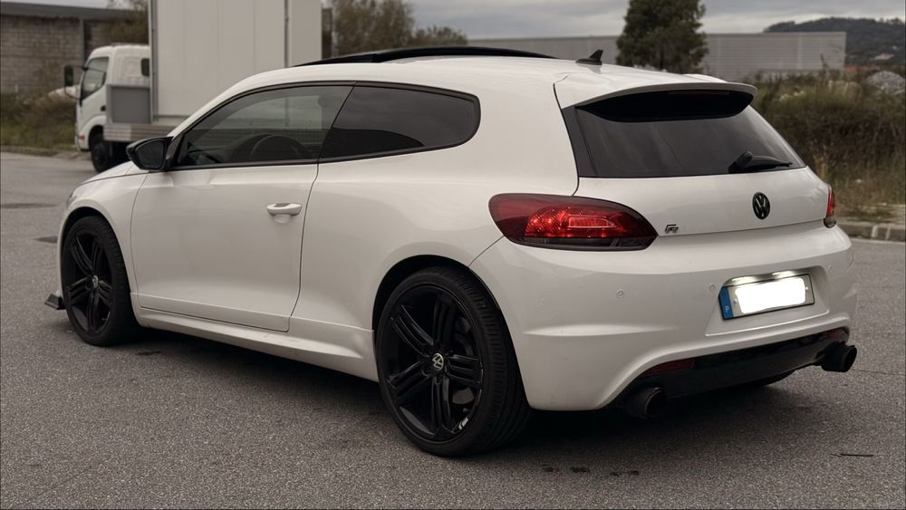 Scirocco R DSG 265cv