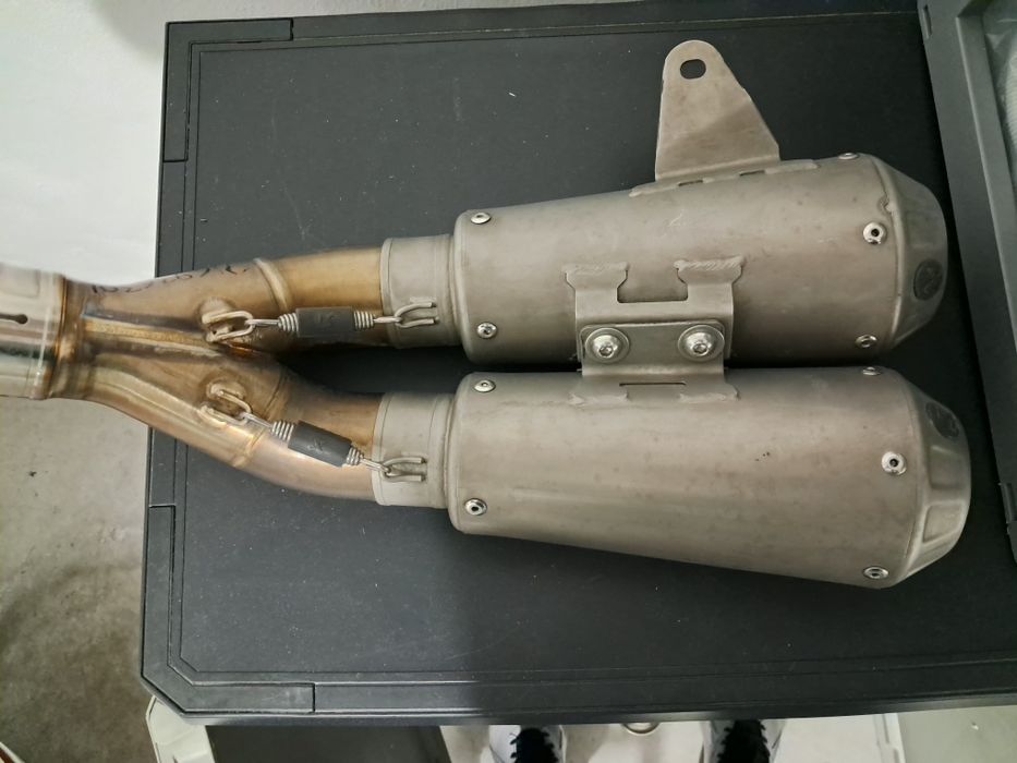 Linha escape completa Akrapovic XSR 700