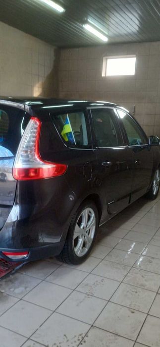 Renault Megane Scenic