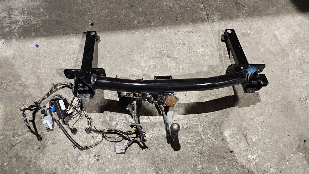 Hak holowniczy składany chowany opel insignia a kombi