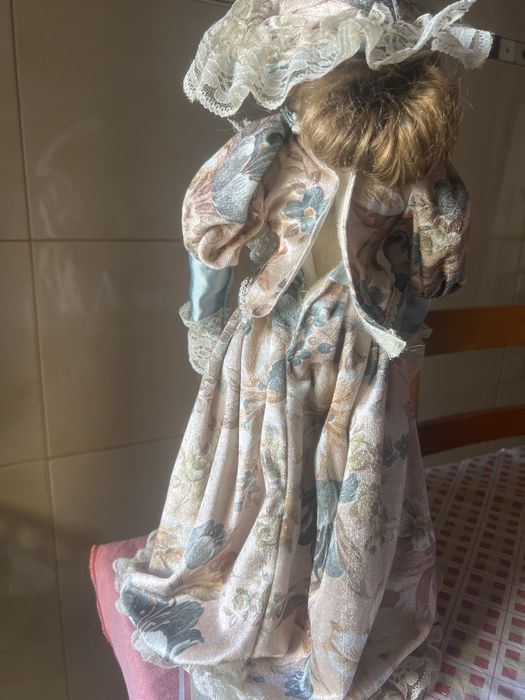 Bonecos de porcelana