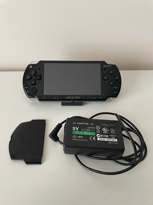 Sony PSP-2004 Piano Black - Ecrã Novo Instalado / Revisitada e Testada!