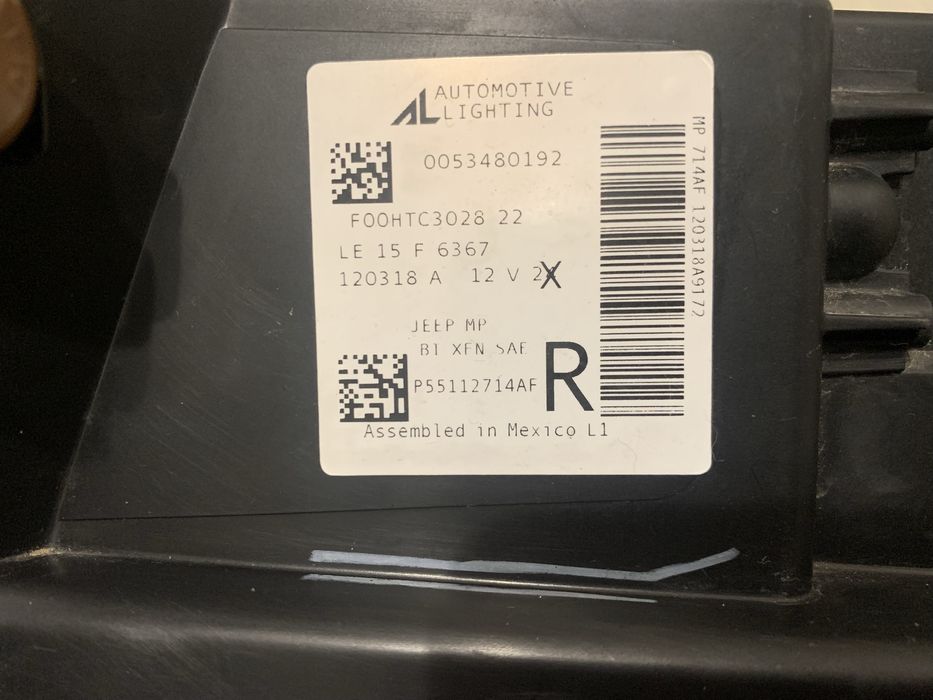 Фара Jeep Compass 2018