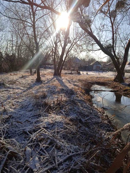 Продаж ділянки біля річки