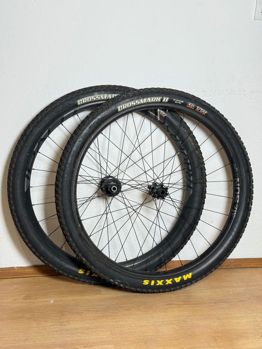 Komplet kół enduro sunringle traverse Specialized 27,5 boost FV