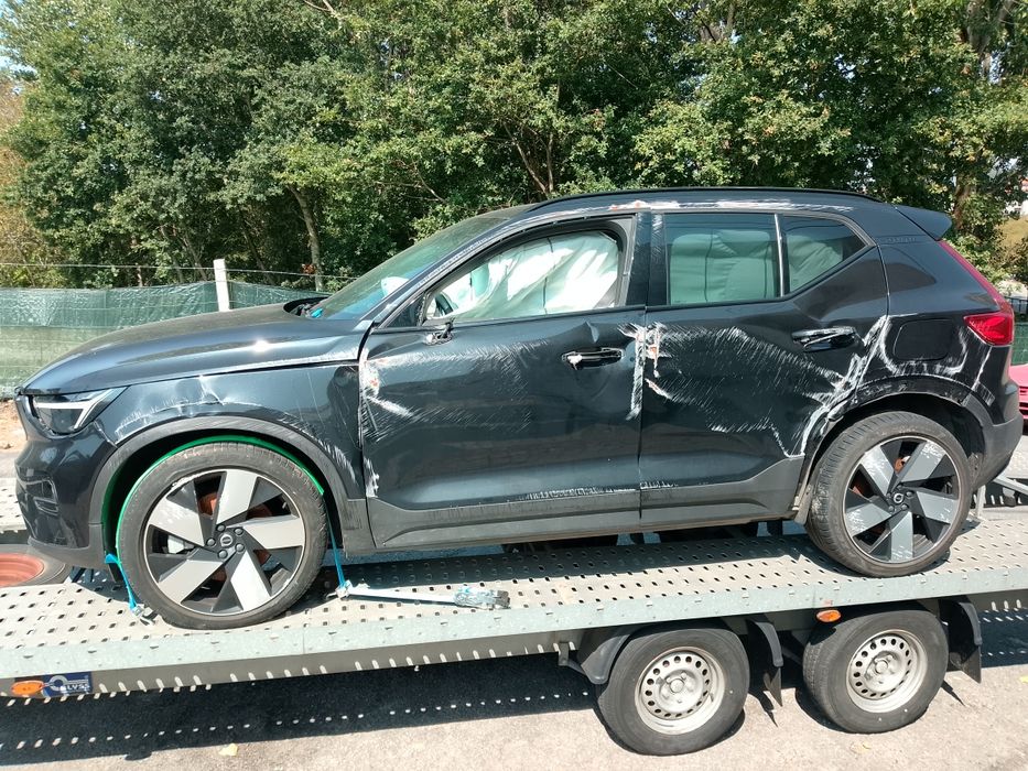 Volvo XC40 Recharge Elétrico para peças