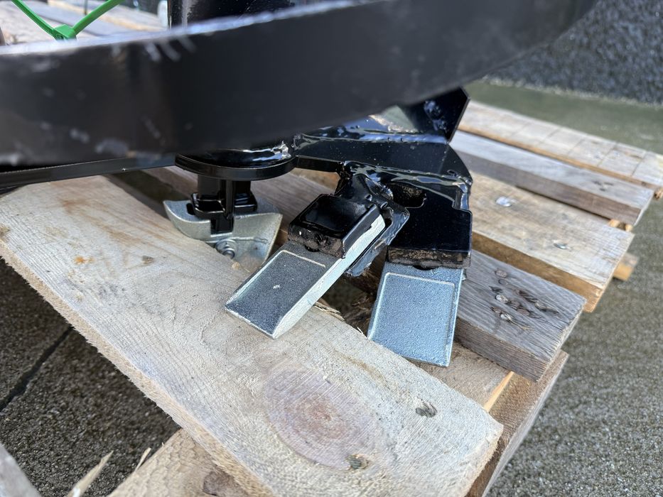 Brocadora de trator com hidraulico